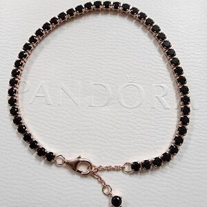 PANDORA MOMENTS BLACK SPARKLING TENNIS BRACELET